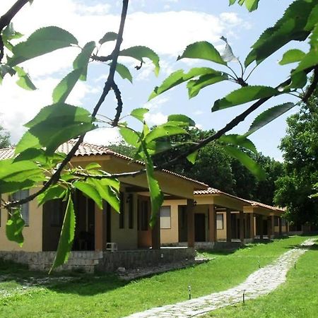 Perperеshka River Villas Stremtsi ภายนอก รูปภาพ