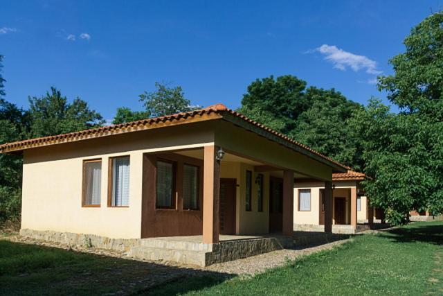 Perperеshka River Villas Stremtsi ภายนอก รูปภาพ