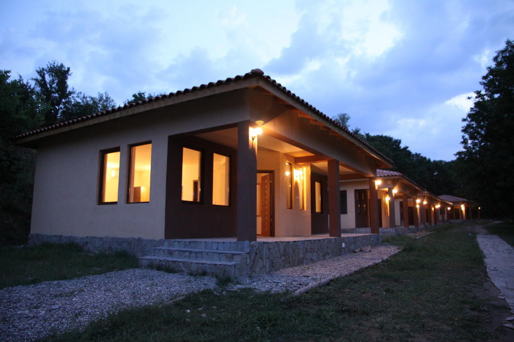 Perperеshka River Villas Stremtsi ภายนอก รูปภาพ