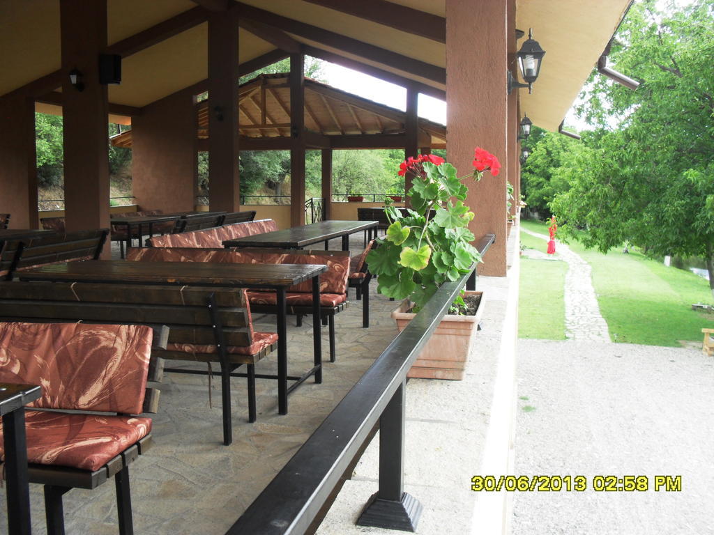 Perperеshka River Villas Stremtsi ภายนอก รูปภาพ