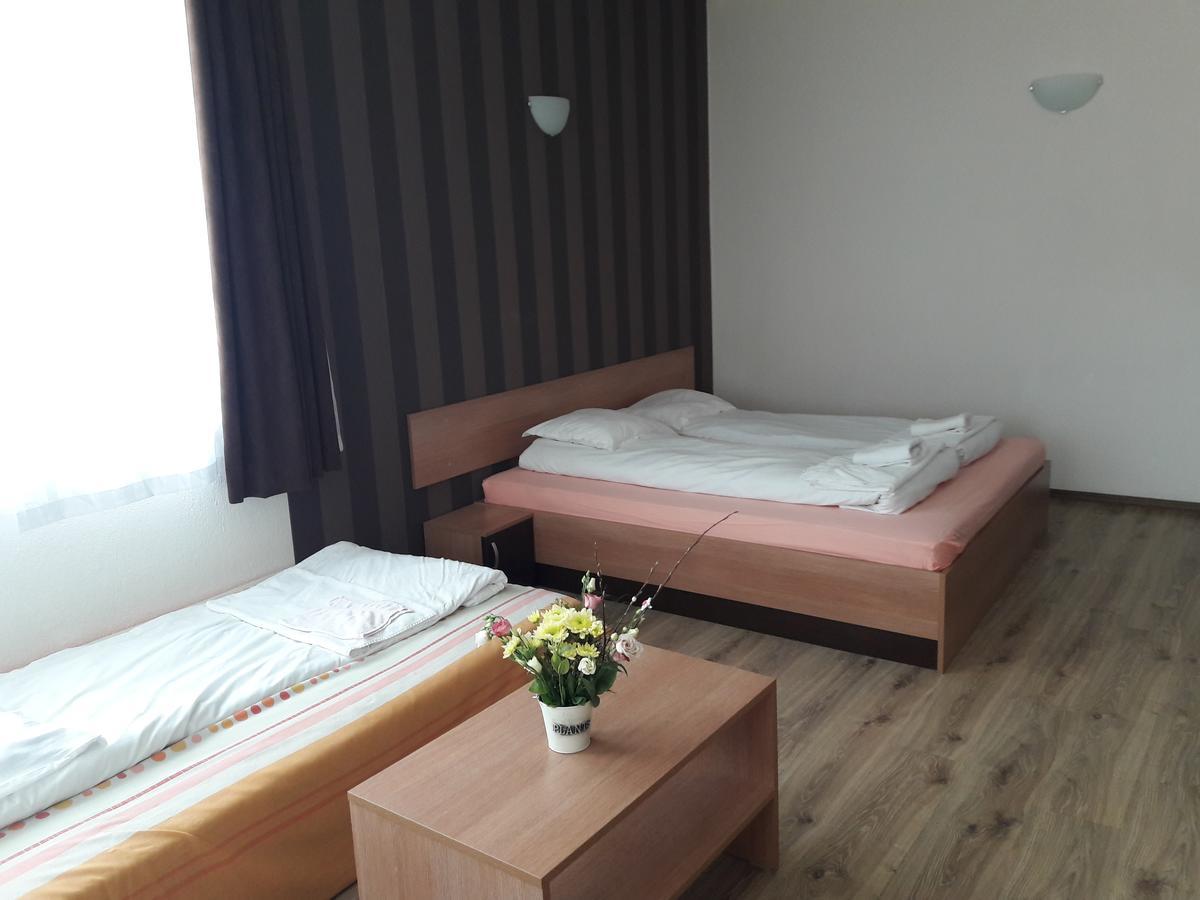 Perperеshka River Villas Stremtsi ภายนอก รูปภาพ